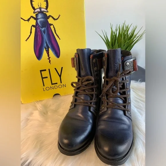Fly London Navy Lace up Leather Ankle Boots with Seat belt buckle. SZ: EU 36 - Picture 4 of 12